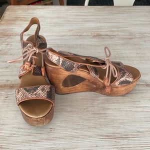 Funky snake skin wooden wedges